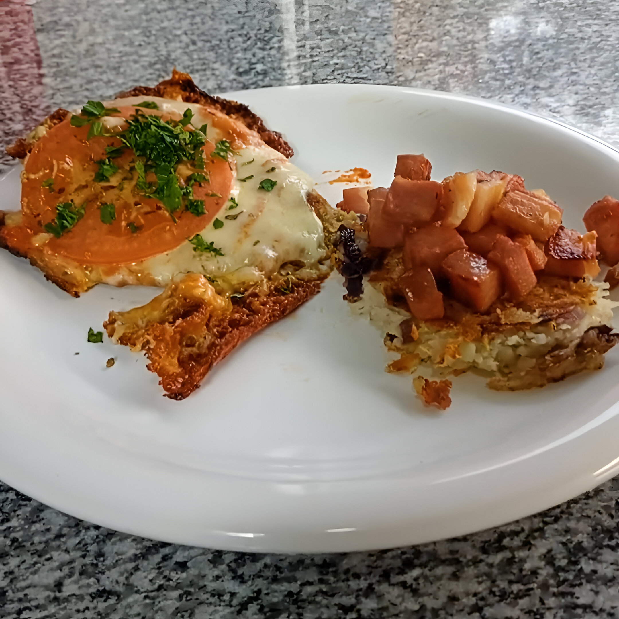 MILANESA NAPOLITANA CON PAPAS ROSTY