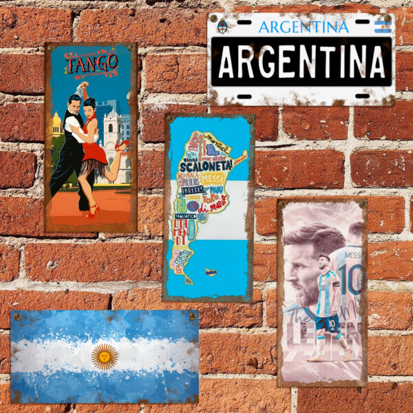 chapas decorativas modelo argentina y messi colgadas