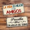 set de 10 carteles y chapas decorativas retro vintage ideales para un quincho